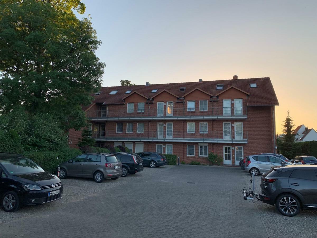 Gorch-fock-strasse 2 *